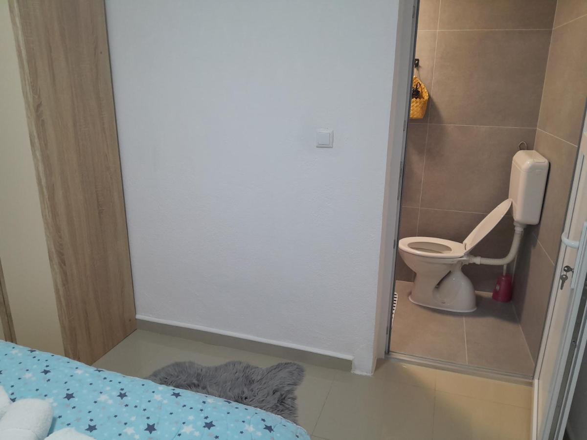 Apartmani Bet Gradacac 1 Maj Broj 24 Luaran gambar