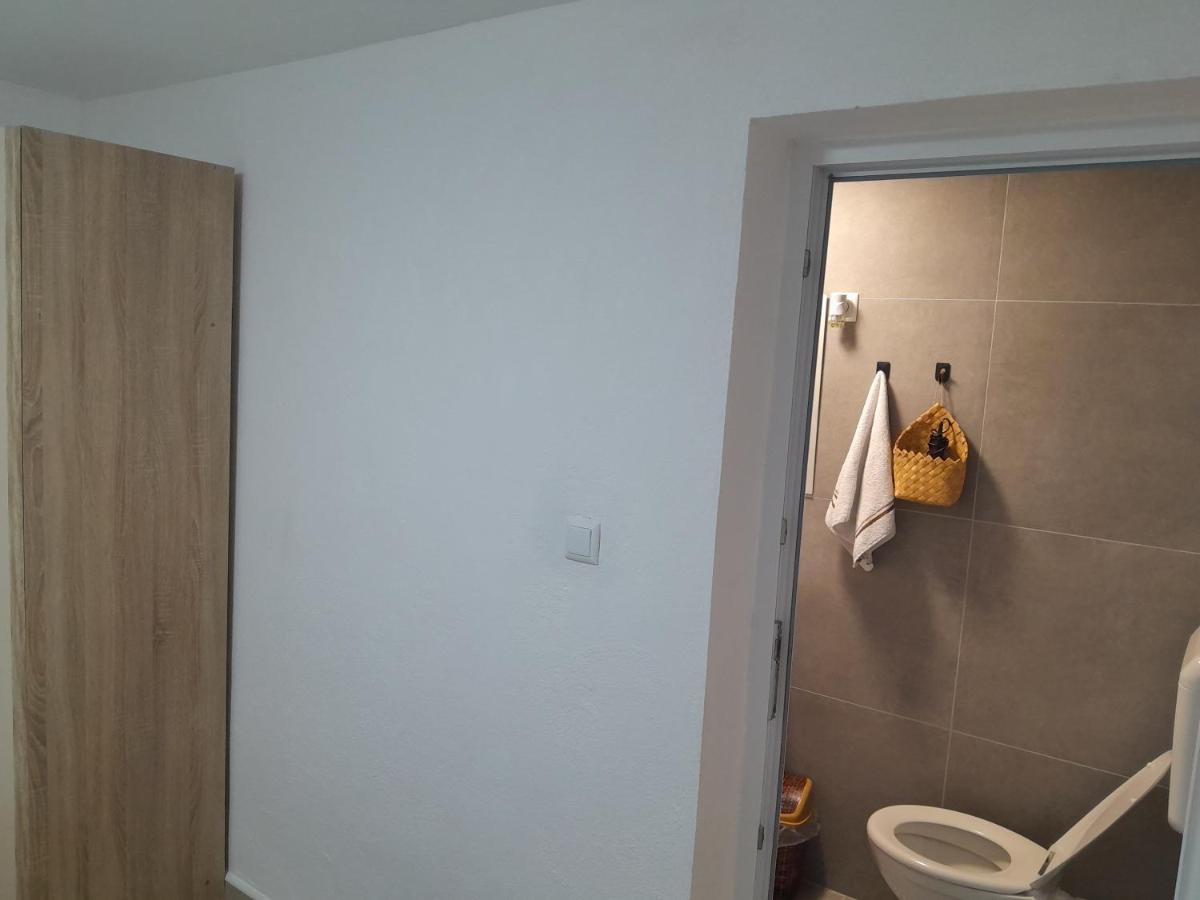 Apartmani Bet Gradacac 1 Maj Broj 24 Luaran gambar